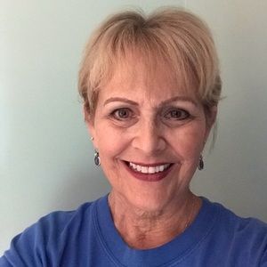 Meet your Posher, Louann